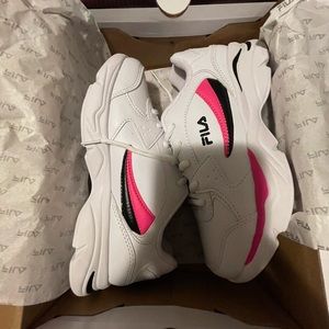 Kid girl fila shoes